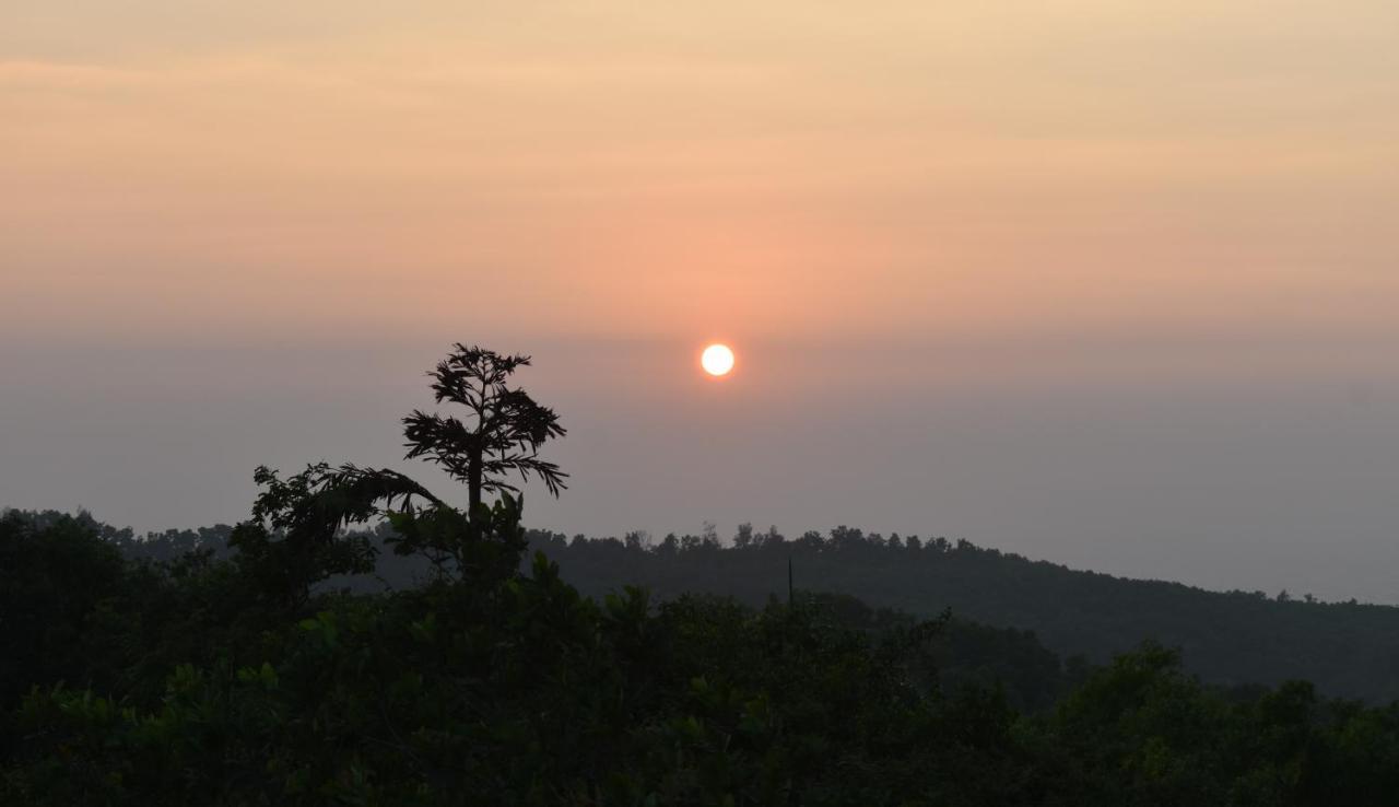 Viraz Valley Gokarna  Bagian luar foto