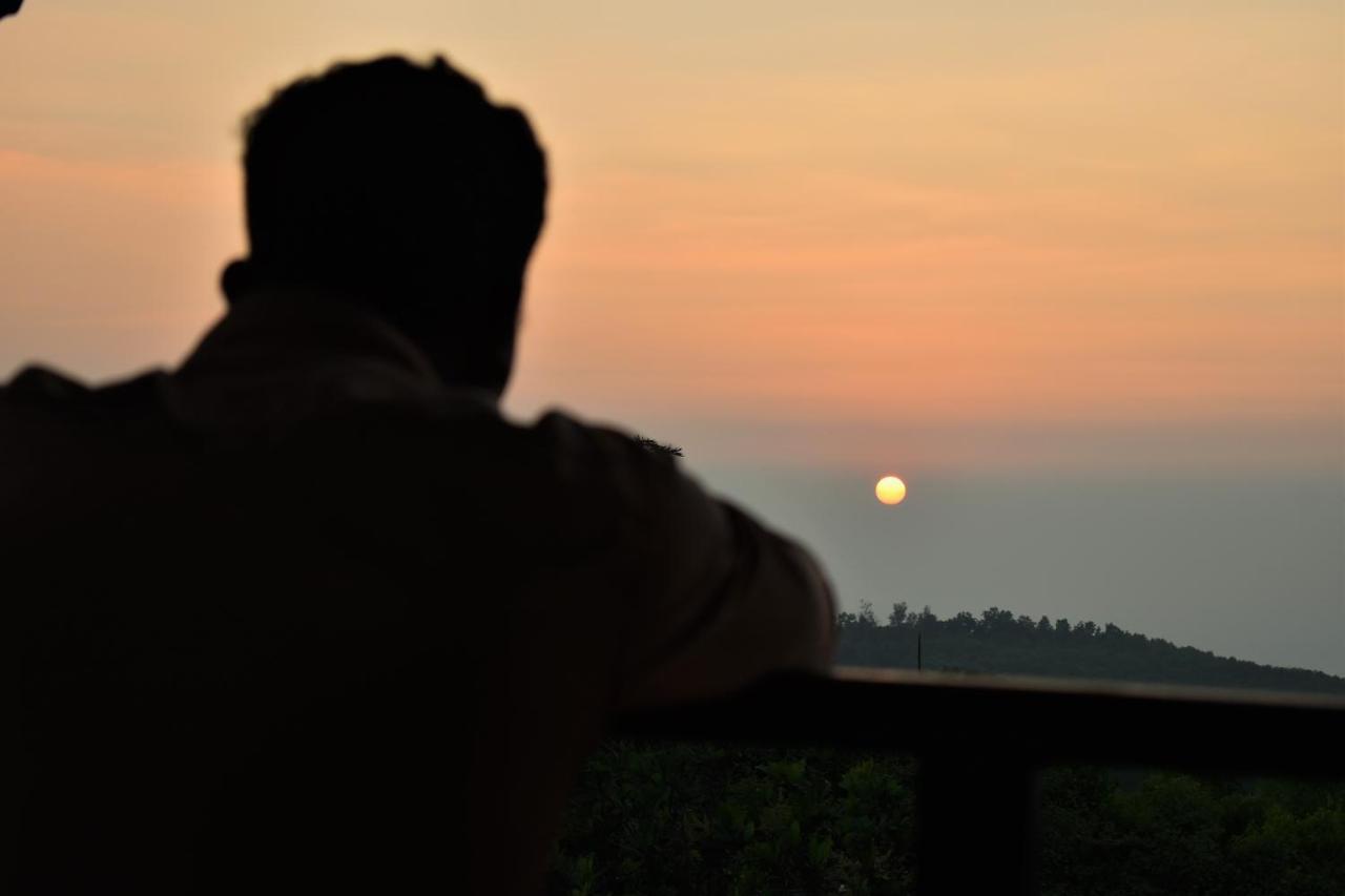 Viraz Valley Gokarna  Bagian luar foto